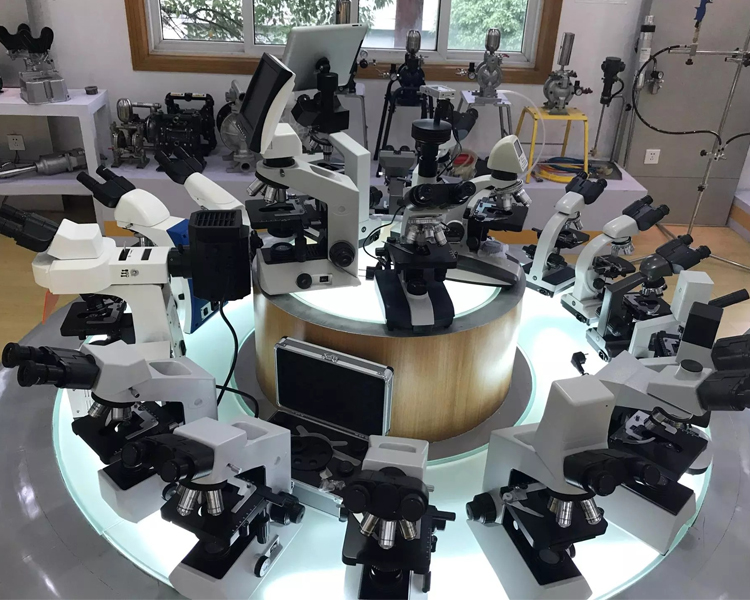 Ndemanga Zabwino pa Maikulosikopu a MeCan ochokera ku Zambia | MeCan Medical